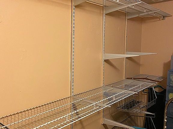 3rd image of 20025 NE 3rd Ct APT 3