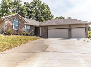3279 E Bradford St, Republic, MO 65738