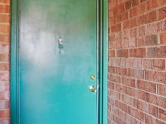 2nd image of 525 N Armistead St APT 202