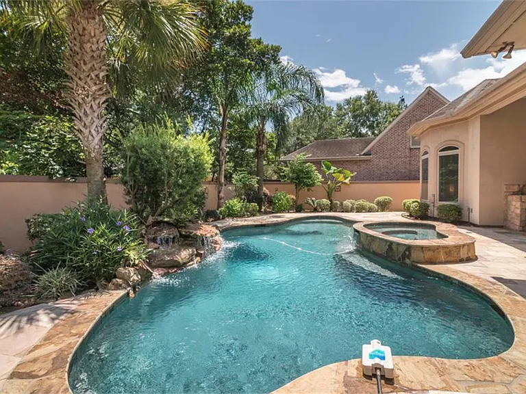 15306 Coastal Oak Ct — Photo 32