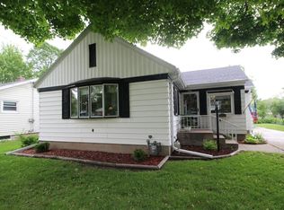 1116 Grand St, Oshkosh, WI 54901