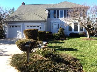 2202 Halter Ln, Reston, VA 20191