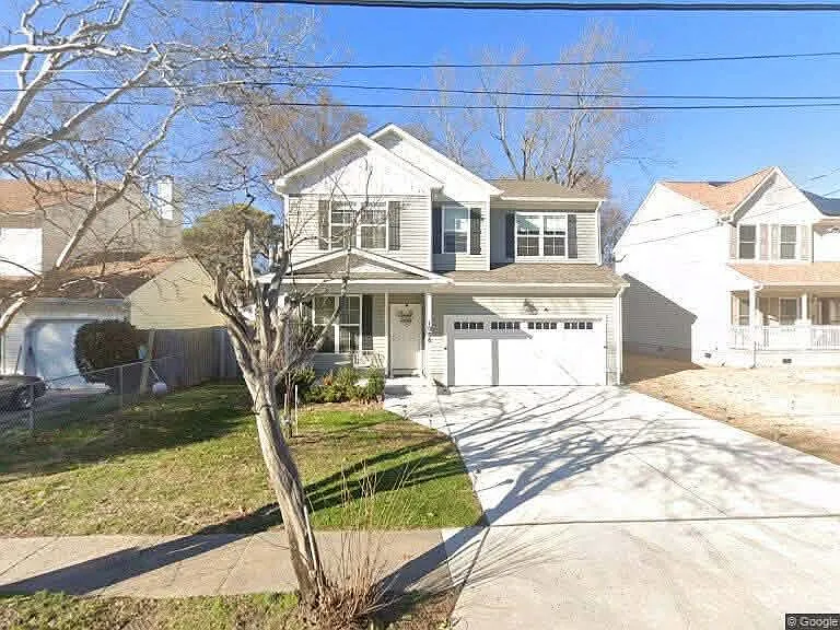 4 bed, 2.5 bath, 2388 sqft, $3,100 — Photo 1
