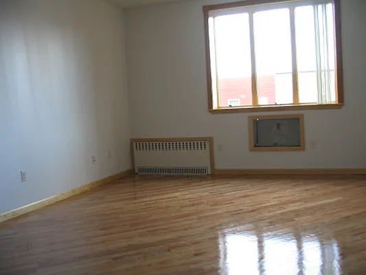 Rented by Residents Team | media 25