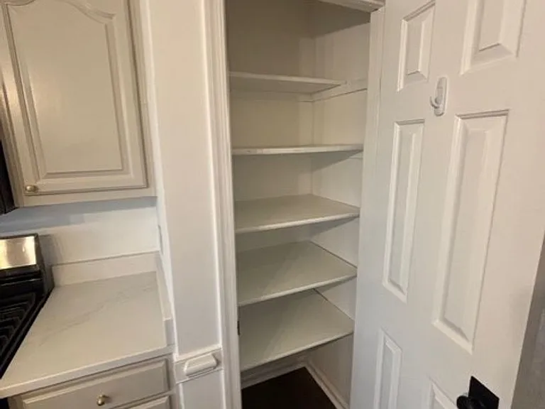 1080 Backwoods Rd — Photo 10