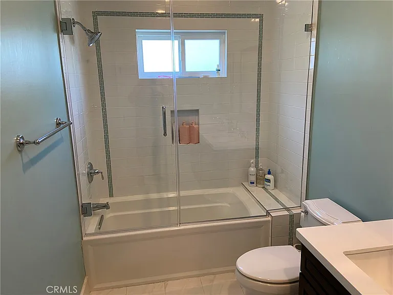 4470 Stansbury Ave — Photo 40