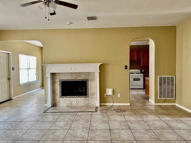 1322 Magnolia Dale Dr — Photo 7
