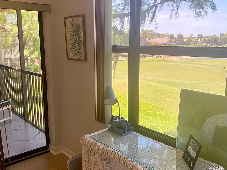 Primary Bedroom Desk Area - Sliding Door Access to Lanai.