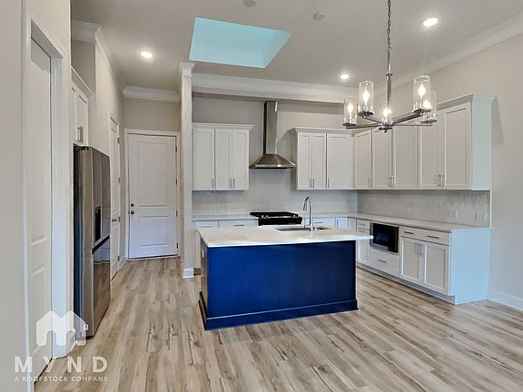 4th image of 657 Stickley Oak Way