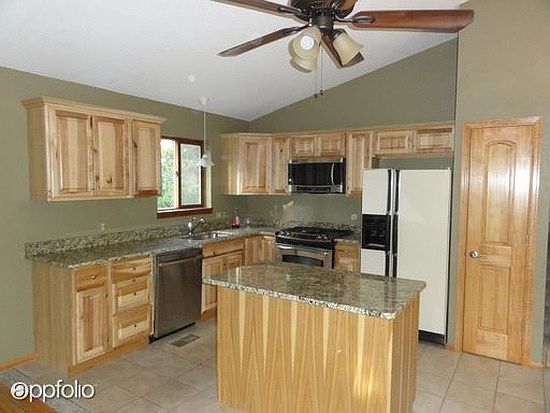 New Kitchen with granite