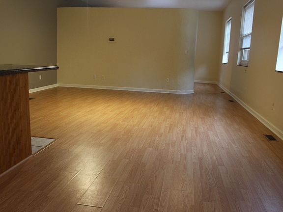 3rd image of 500 W North Ave #3