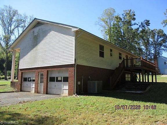 3rd image of 436 White Rd