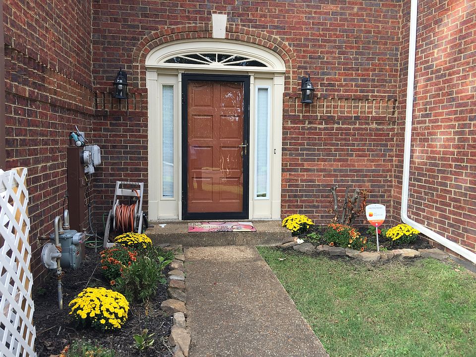 Front entry landscaping 