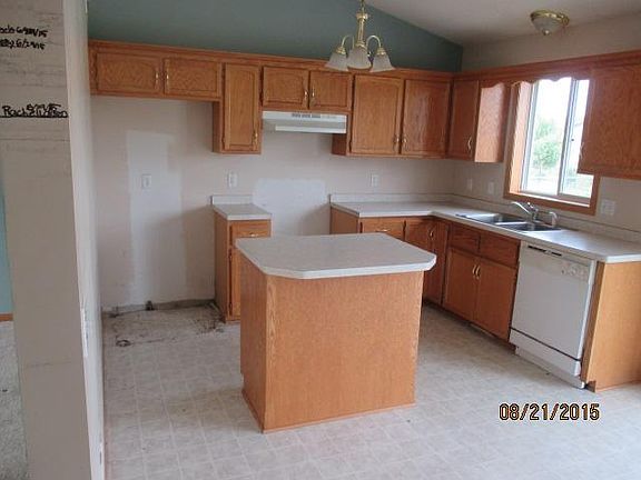 4th image of 38466 Coventry Dr