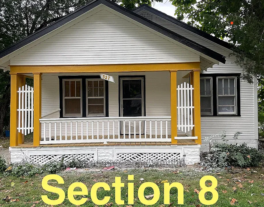 527 N Chapman Ave