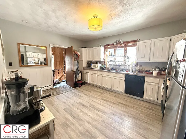 27 Hale Ave #2 — Photo 8