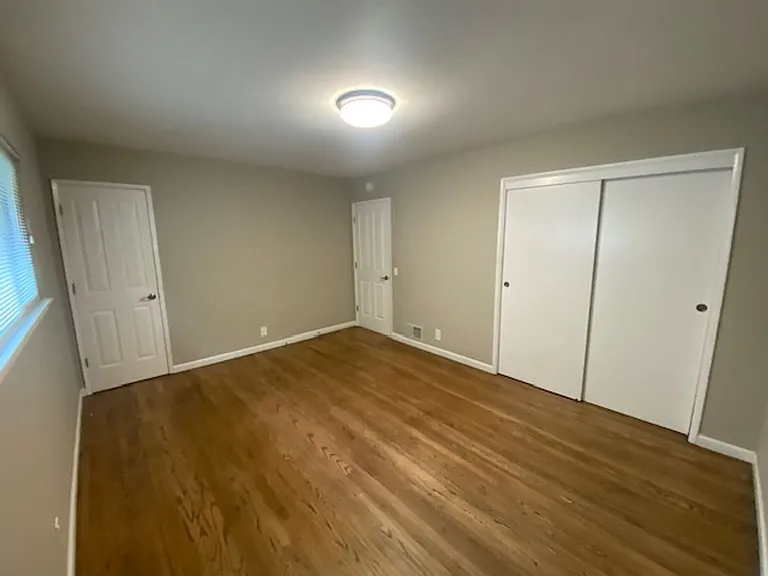 920 Crest Ave — Photo 23