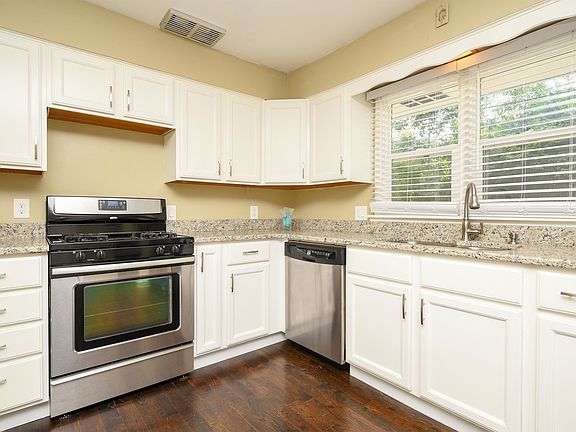 2nd image of 1519 Ogden Ave