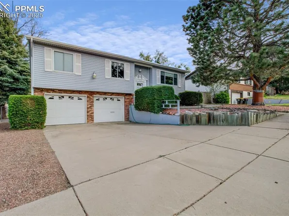 1515 Server Dr, Colorado Springs, CO 80910