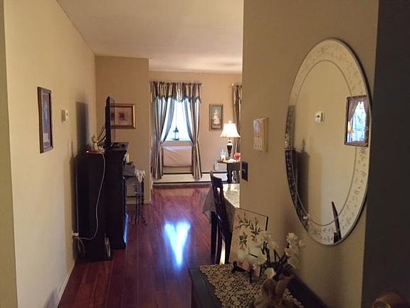 5th image of 6 New Ln APT 3F