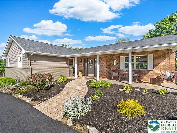 5th image of 540 Briar Rd