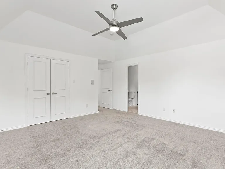 914 Edgemeer Ln — Photo 26