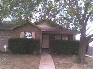 860 Weaver St, Cedar Hill, TX 75104