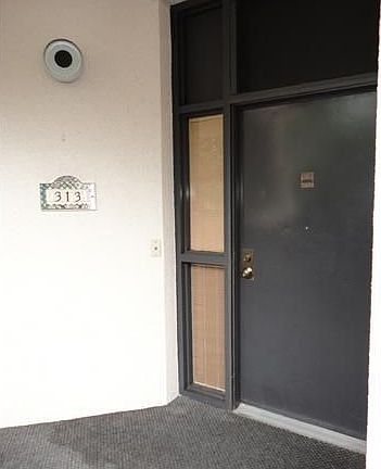 4th image of 11370 Twelve Oaks Way APT 313
