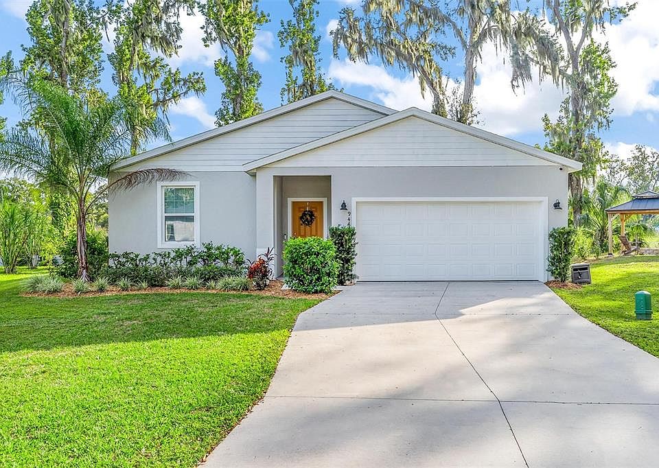 1st image of 944 BELLE OAK DRIVE
