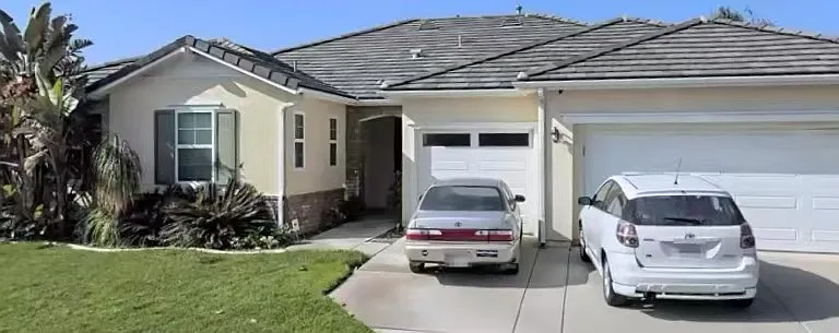 5570 N Live Oak St — Photo 1