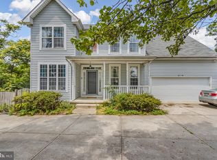 4102 Oak Rd, Baltimore, MD 21227