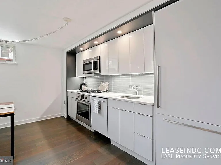 129 W St NW #103 — Photo 7