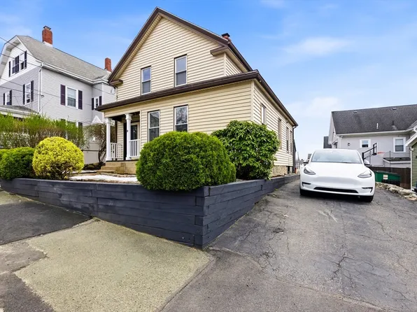 9 Robbins St, Waltham, MA 02453