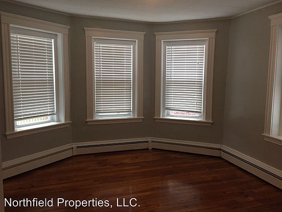 2nd image of 4 Littles Ln APT 24