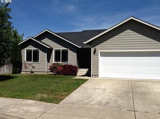 2422 SE Chinaberry Ave, Roseburg, OR 97470