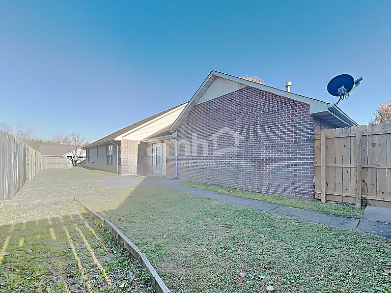 2303 Sir Edward Ln — Photo 20