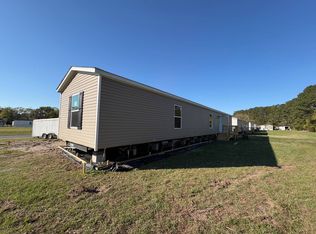 151 Merritt Cir, Brunswick, GA 31520