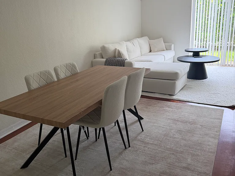 2082 NE 167th St #3 — Photo 6