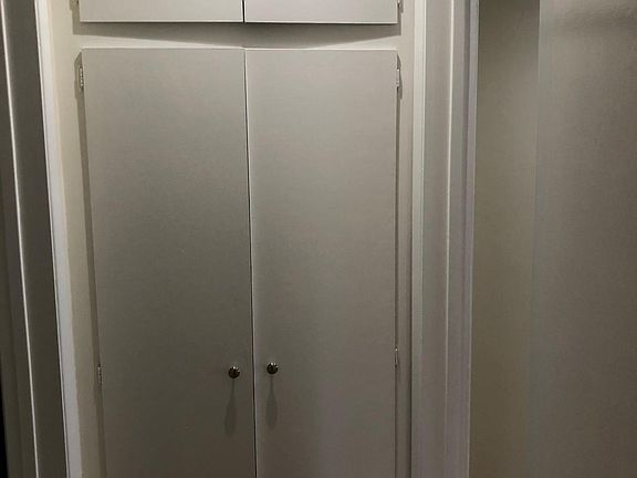 2nd image of 921 Lincoln Blvd APT 1