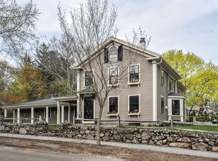 73 Thaxter St, Hingham, MA 02043