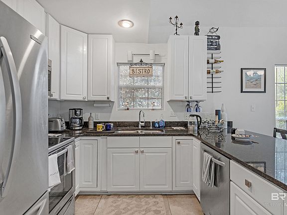 4th image of 5704 Armadillo Ave