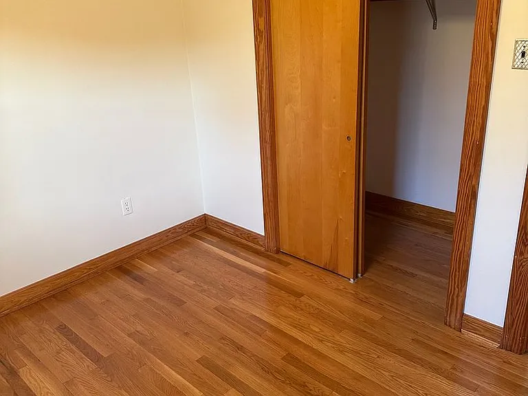 8265 Franklin Ln — Photo 8