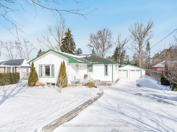 142 Oriole Dr, East Gwillimbury, ON L9N 1G9