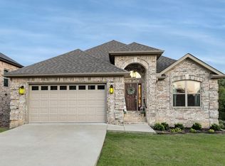 14 Majestic Ct, Maumelle, AR 72113