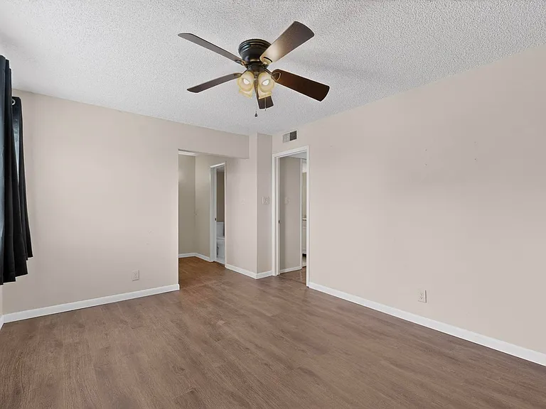 8445 Chambers Ct NE #D — Photo 27