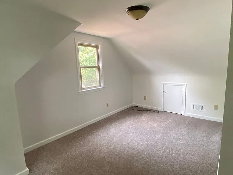 302 Pinehurst Rd — Photo 9