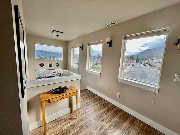Upper floor picture windows