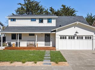 4 Estrada Ln, Corte Madera, CA 94925