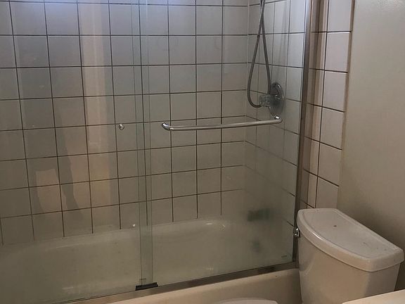 3rd image of 569 Commercial Ave #6
