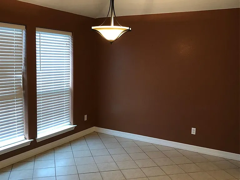 13322 Colton Ln — Photo 10
